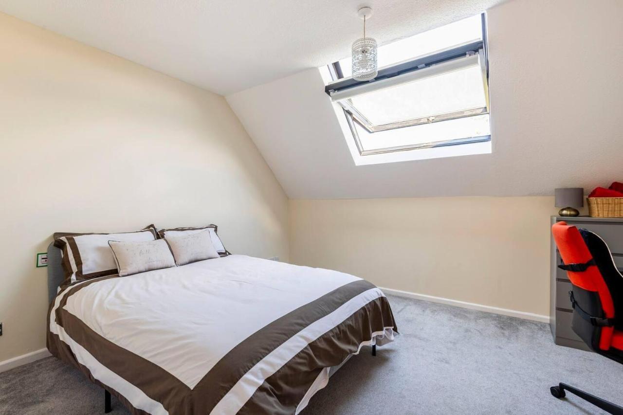 Immaculate 2 - Bedroom House In Holiday home
